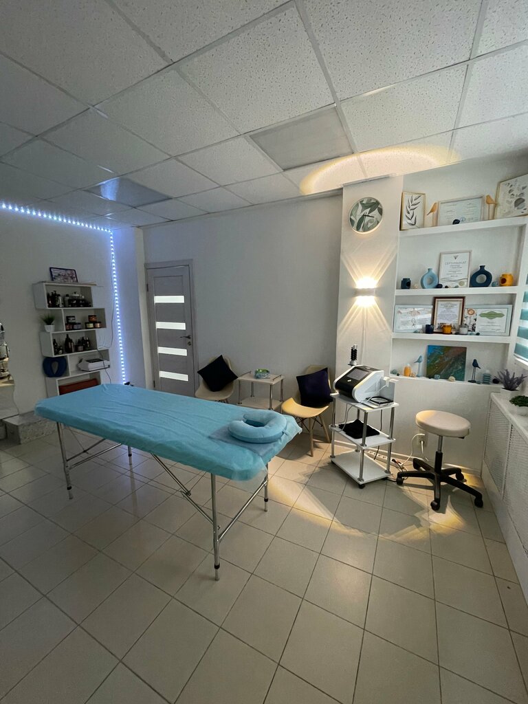 Кабинет Lazina Massage с массажным столом